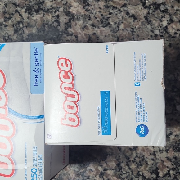 Bounce lot of 2 each 250 sheets free & gentle dryer sheets new sealed - Picture 4 of 7